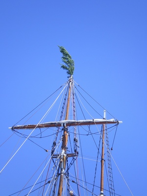 Zoomed in on the T’gallant Mast